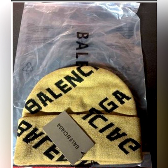 Balenciaga Mustard Knit Hat with Black Logo. Balenciaga Allover Wool BeanieBeige - Picture 1 of 3